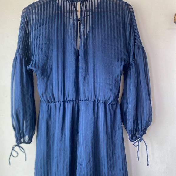 Alice + Olivia 6 Callan Stripe Silk Blend Romper - Picture 9 of 14